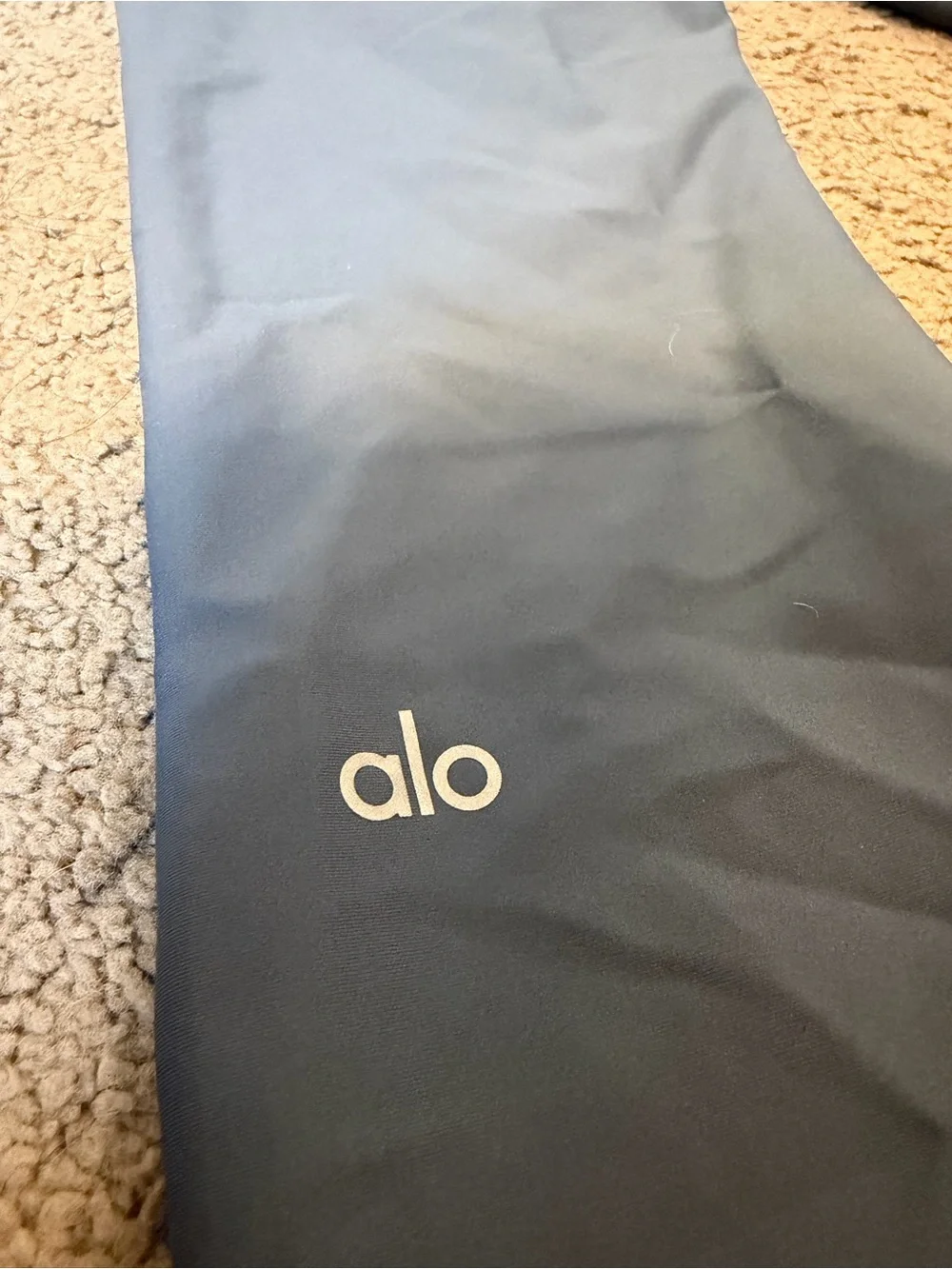 ALO Yoga Airlift High-Waist Suit Up Legging Bluestone White